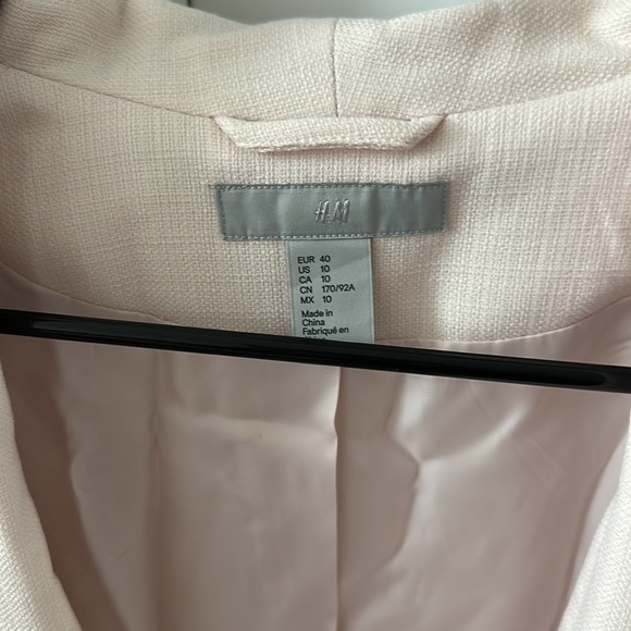 H&M pink blazer - Picture 3 of 3